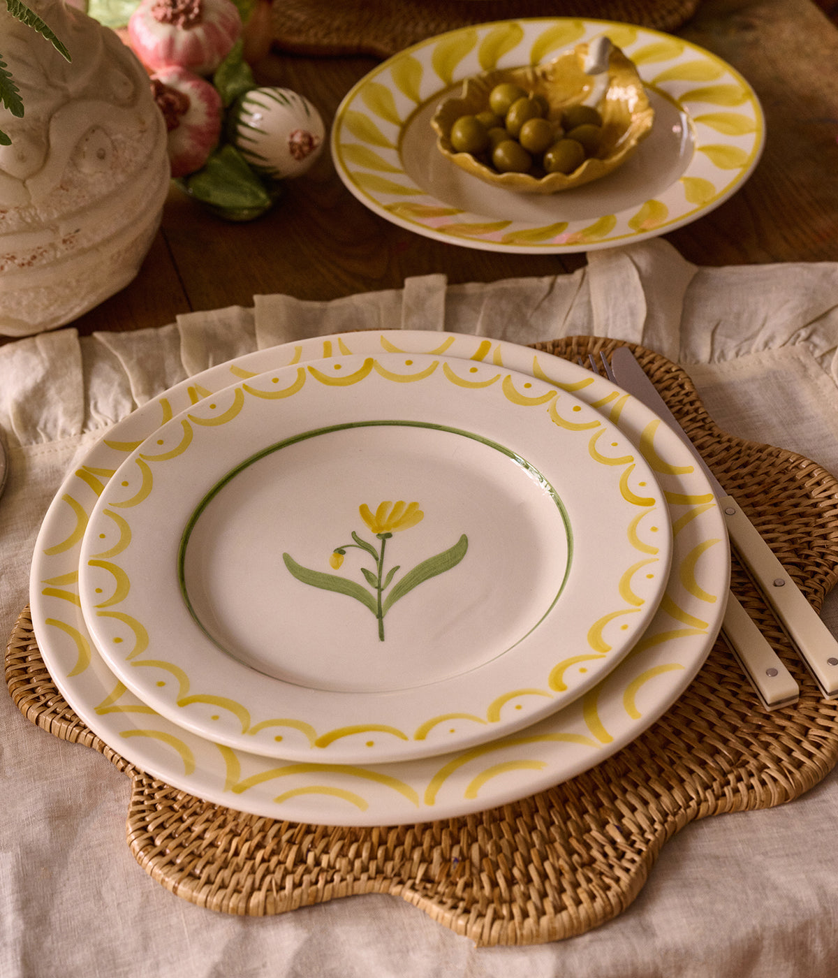 Cottage Flower Dinner Plate - Yellow 28 cm