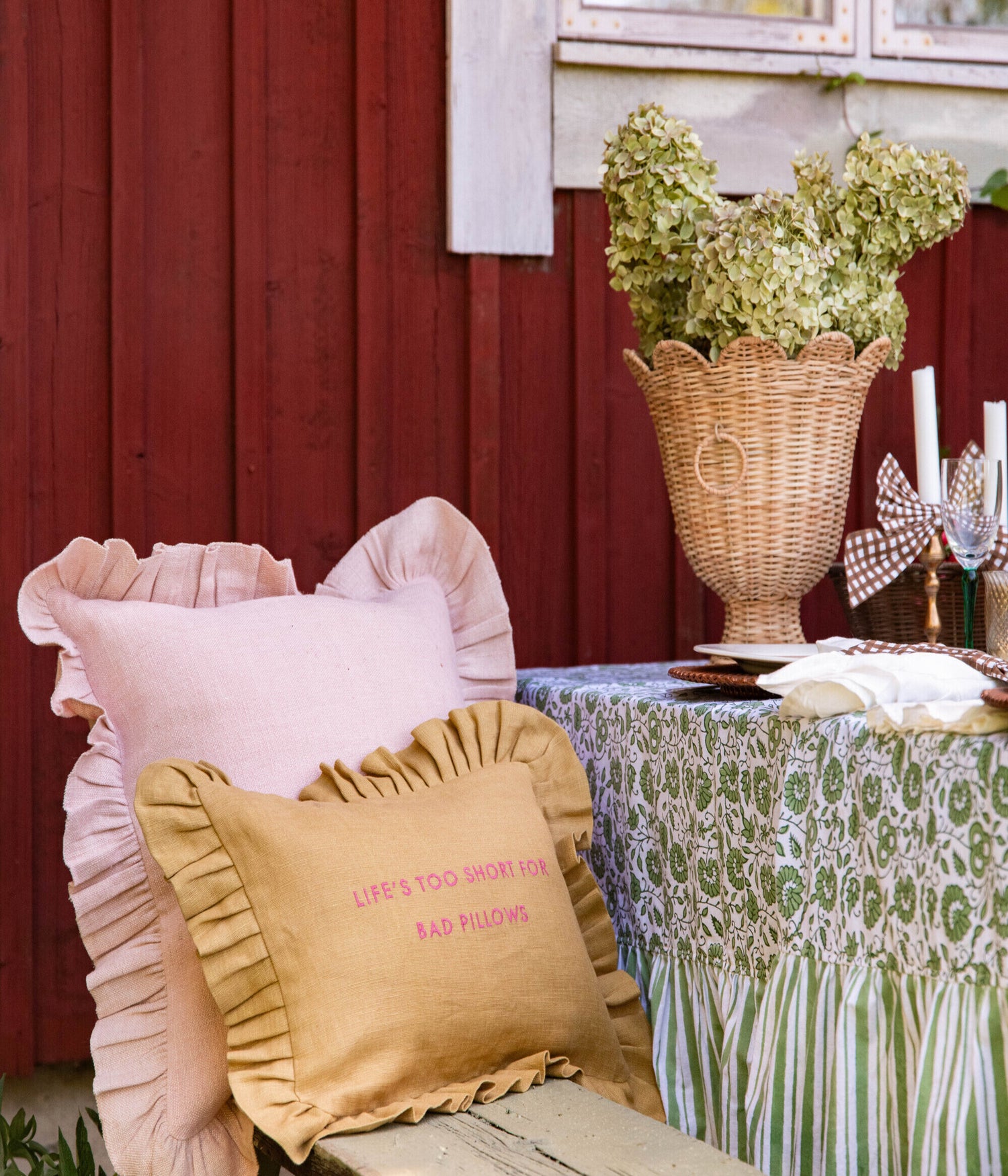 Quote Kuddfodral - Senapsgul 30x40 cm