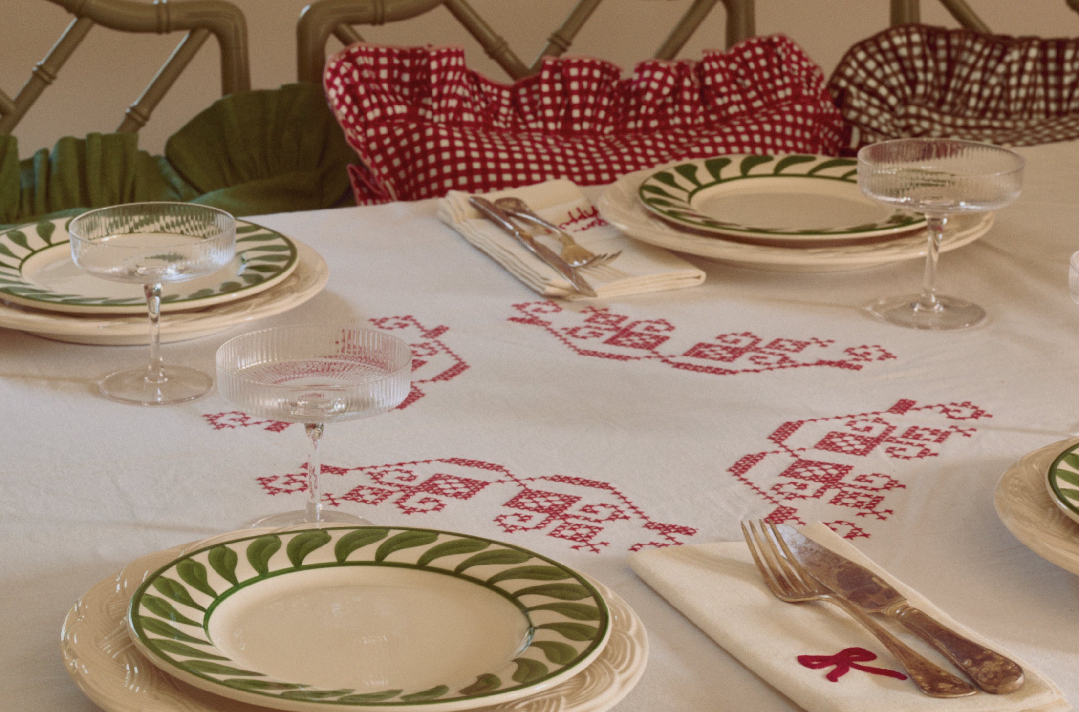 Tablecloths – Page 2 – Pick a Poppy