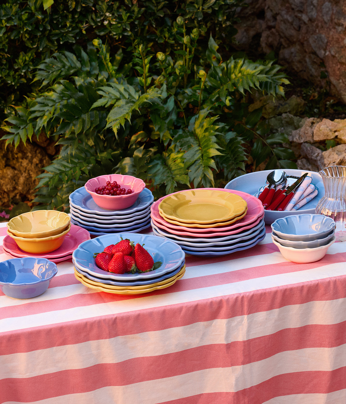 Everyday charm djup tallrik - Ljusblå 25 cm