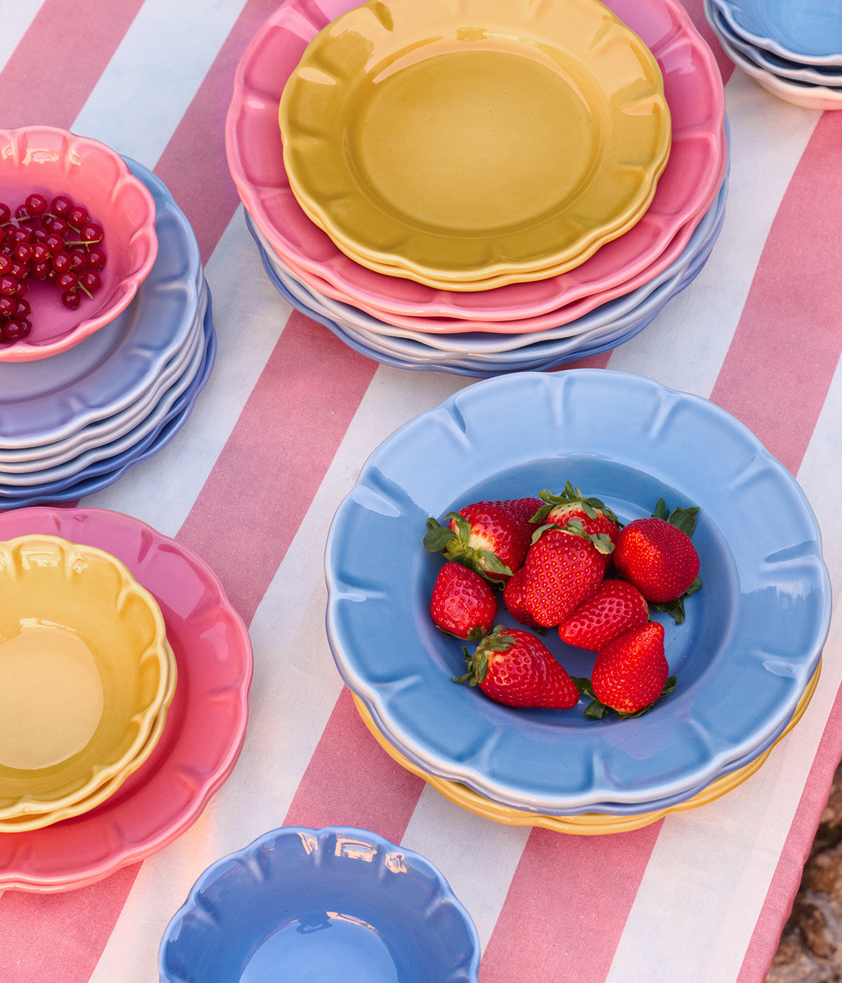 Everyday charm djup tallrik - Ljusblå 25 cm