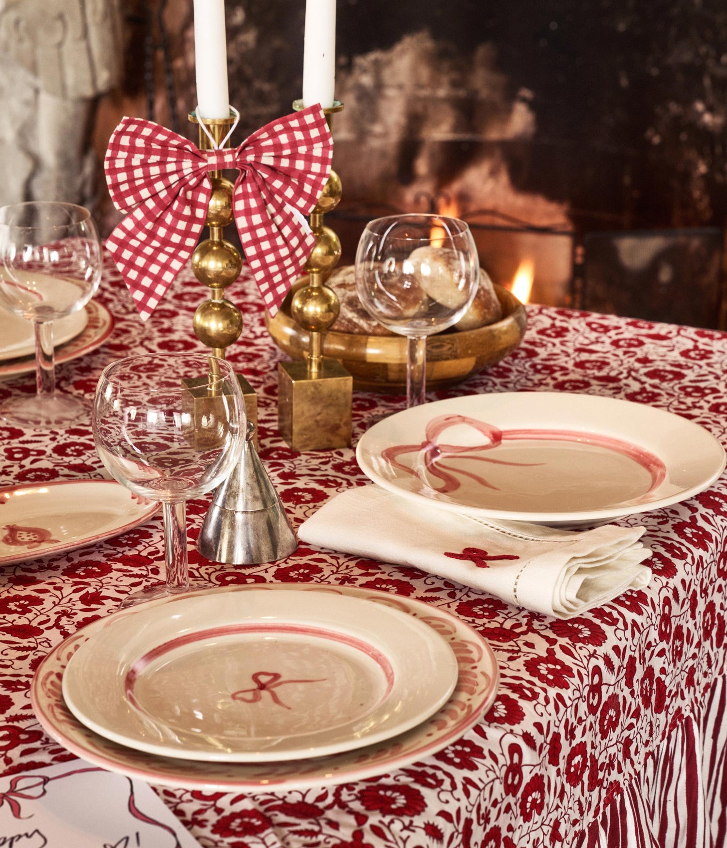 Bow Tallrik - Mörkrosa 28 cm