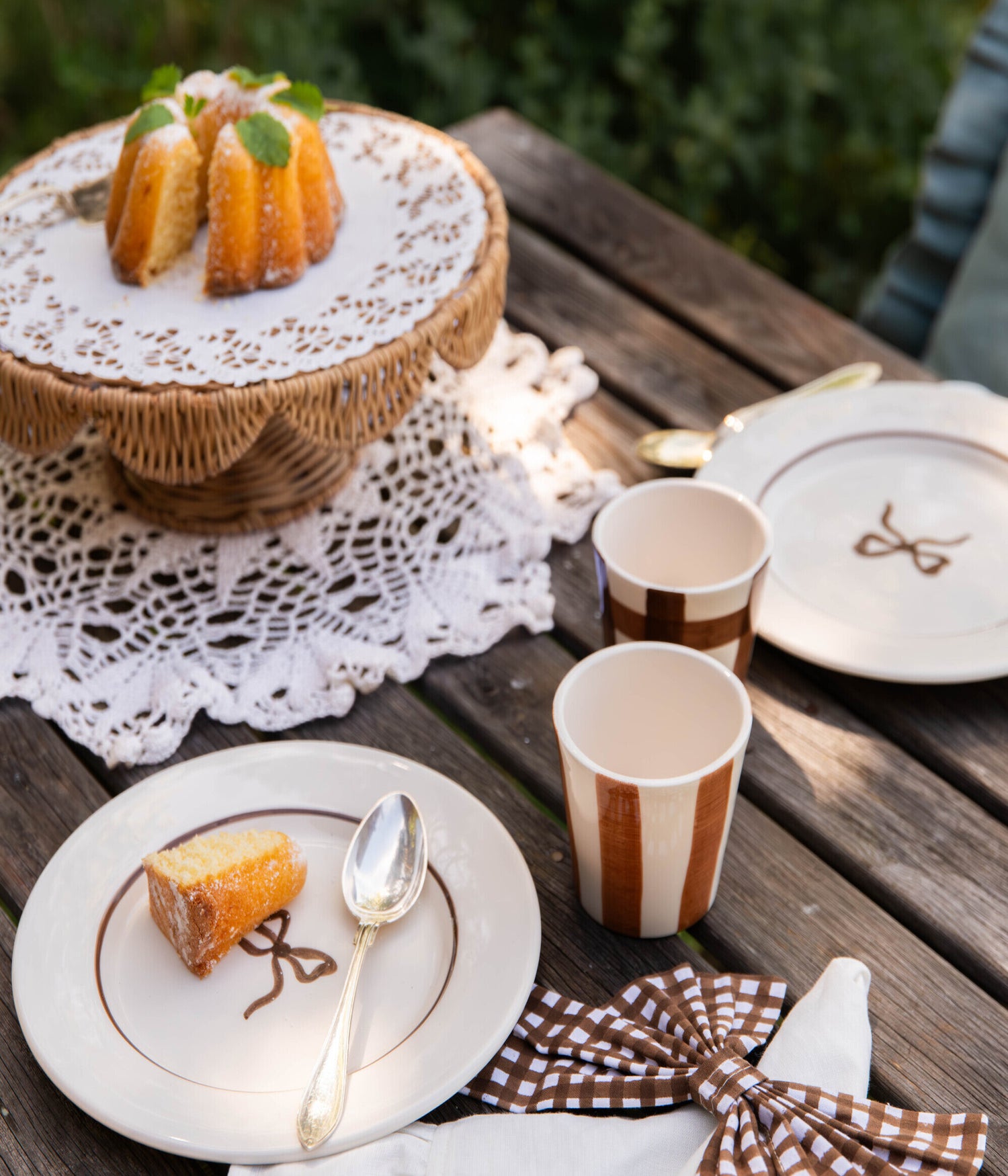 Bow Assiette - Brun 22 cm