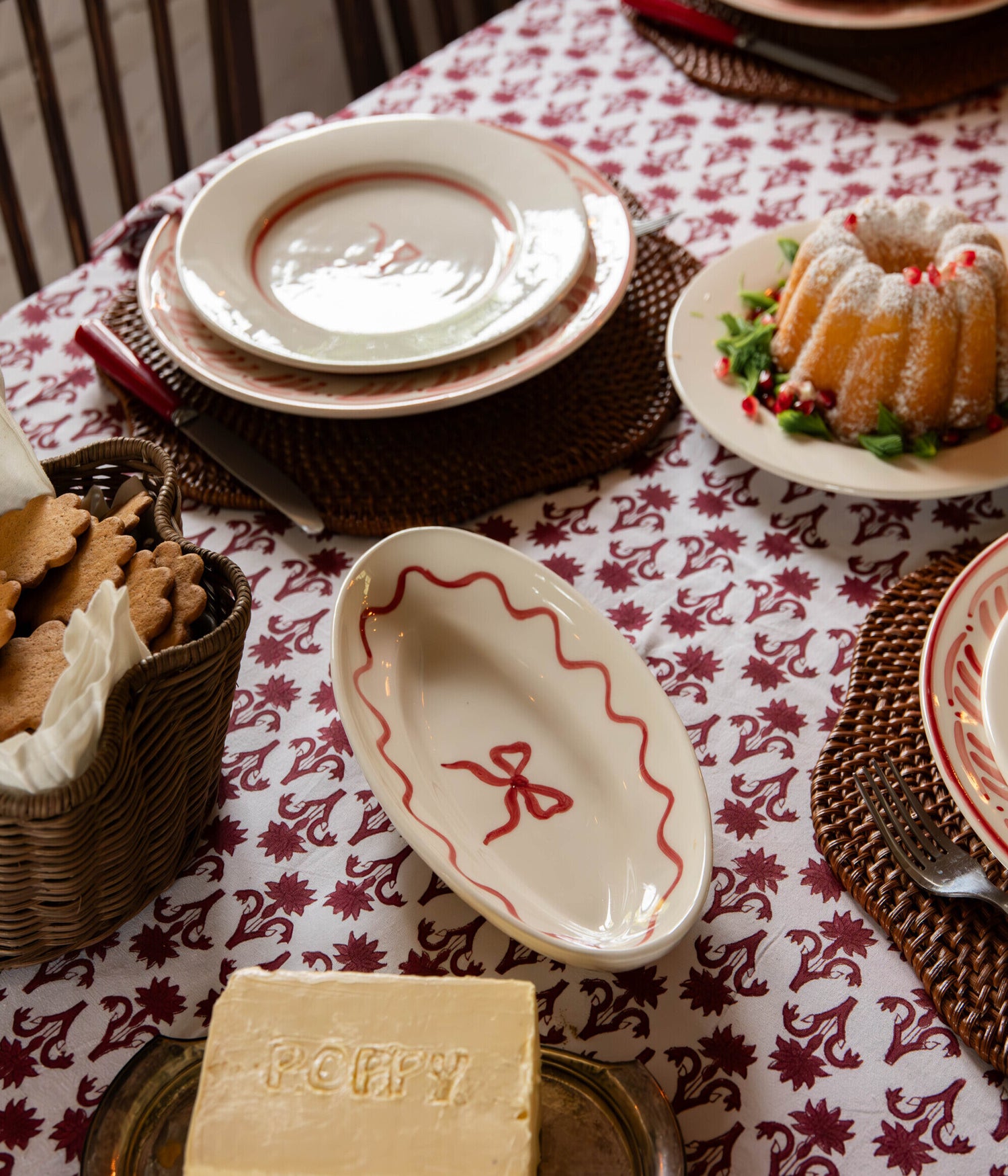 Bow Litet Serveringsfat - Burgundy 26 cm